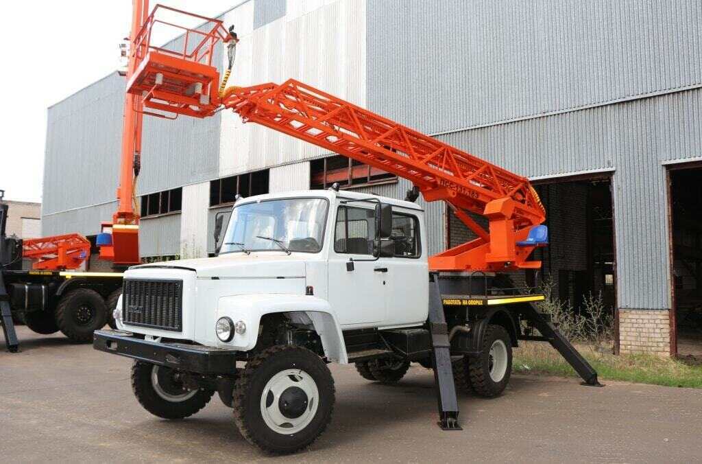 Фото автовышки ПСС-131.18